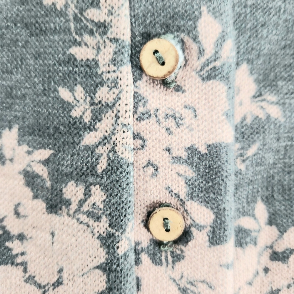 BUCKETLIST Blue Floral Sleeveless Jumpsuit with Pink Flowers - Picture 5 of 16